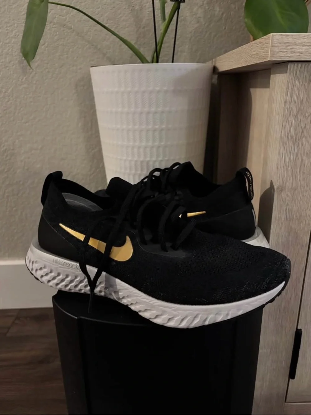 Nike Epic React Flyknit Sneakers Metallic Gold Swoosh